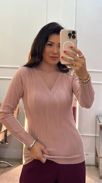 Blusa Cacharrel Tricot Peonia Com Gola Tule