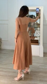 Vestido Midi Evasê Susan Alças Largas