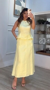 Saia Midi Linho Evasê Isabella Bolsos Frontais