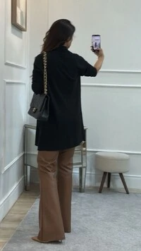 Cardigan Tricot Nervuras Caneladas Júlia Bolsos Frontais