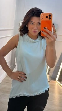 Blusa Regata Crepe Noelle Barrado Assimétrico Detalhe Renda