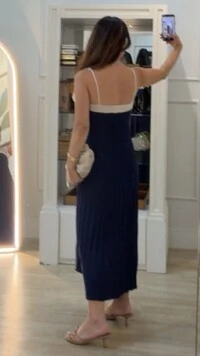 Vestido Tricot Midi Decote Reto Kate Amarração Nos Ombros