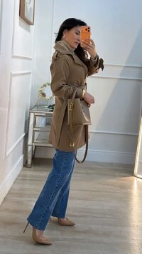 Casaco Trench Coat Martingalê Nos Punhos Grazi Cinto Fivela Retangular