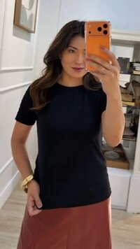 Blusa Malha Amanda Mangas Curtas com Nervuras em Relevo