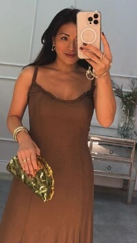 Vestido Longo Tulê Aurora Decote Em U Detalhe De Babadinho