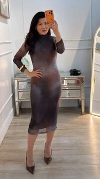 Vestido Midi Tule Gola Alta Ruth Detalhe Drapeado Nos Punhos