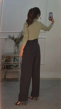 Blusa Tricot Nervuras Retangulares Liz Manga Longa