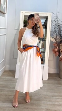 Vestido Midi Cavado Tricoline Giselle Detalhe Posterior Transpassado E Vazado