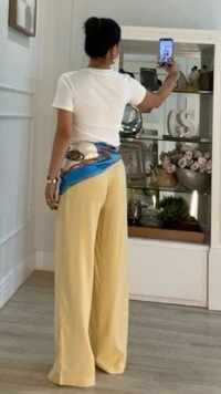 Calça Pantalona Pregas Frontais Cintia Martingalê Na Pala