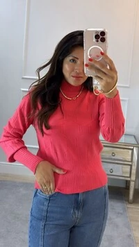 Blusa Tricot Gola Alta Texturas Em Zigue Zague Iara Punhos Largos