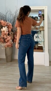 Blusa Malha Decote V Eliza Mangas Curtas