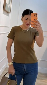 Blusa De Malha Bruna Mangas Curtas