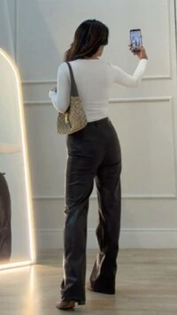 Calça Reta Couro Eco Pamela Cinto Fino