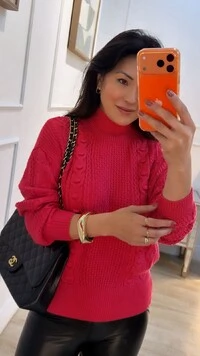 Blusa Tricot Gola Alta Michelly Detalhe De Pompons E Nervuras Em Losangos