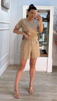 Shorts Clochard Viscose Com Linho Lavínia Cinto Encapado Fivela Dourada