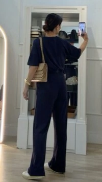 PRÉ-VENDA ENVIO ESTIMADO À PARTIR DO DIA 20/02 Conjunto Helena Blusa E Calça Pantalona