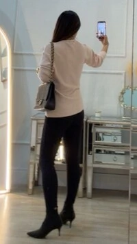 Blusa Tricot Punhos Largos Lavínia Detalhe Nervura Frontal Na Vertical