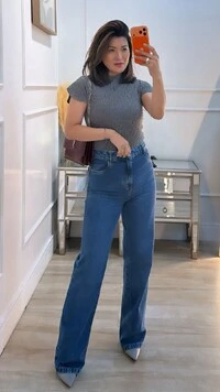 Blusa Tricot Com Entremeios Gola Alta Sandy Punhos E Barrado Ondulados