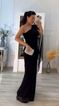 Vestido Longo Tule Taty Ombro Único Decote Assimétrico