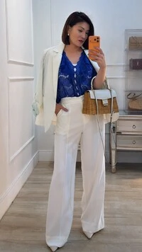 Blusa De Renda Decote V Fabiana Com Babados