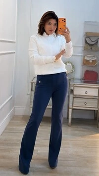 Calça Flare Pala Larga Daniela Bolsos Com Botão Prata
