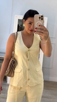 Colete Alongado Viscose Com Linho Helena Bolsos Frontais Com Lapela