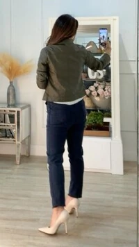 Jaqueta Couro Eco Zíper Dourado Milena Gola Com Detalhe Dourado