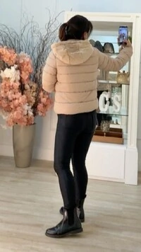 Jaqueta Nylon Capuz Removível Hellen Gola E Barrado Teddy