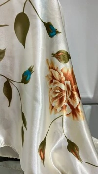 Lenço Acetinado Estampado