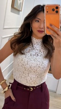 Blusa De Renda Vicky Gola Alta