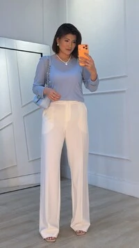 Calça Pantalona Alfaiataria Daisy Botão Forrado