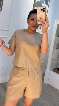 Shorts Clochard Viscose Com Linho Lavínia Cinto Encapado Fivela Dourada