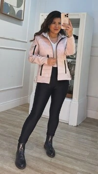 PRÉ-VENDA ENVIO ESTIMADO 28/11 Jaqueta Com Capuz Pitty Puxadores Reguláveis No Barrado