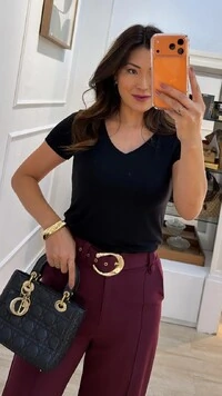 Blusa Manga Curta Rafaela Decote V Basica