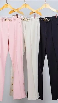 Calça Pantalona Alfaiataria Daphne Botões No Barrado