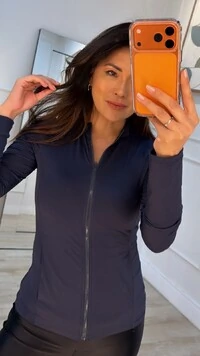 Jaqueta Malha Tecnológica Gola Alta Milena