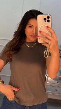 Blusa Básica Nana Gola Careca E Mangas Curtas