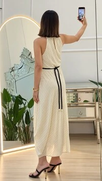 Vestido Midi Cavado Risca De Giz Aurora Com Cinto Corda