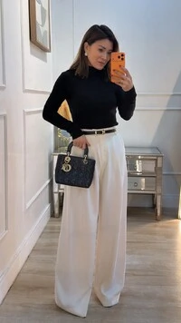 Blusa Tricot Cacharrel Luna Relevo Na Vertical E Nevuras Em Zigue E Zague