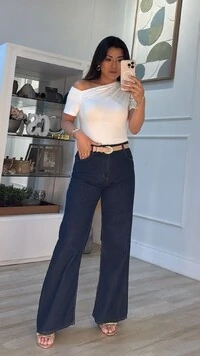Blusa Malha Layla Ombro Vazado Detalhe Pregas
