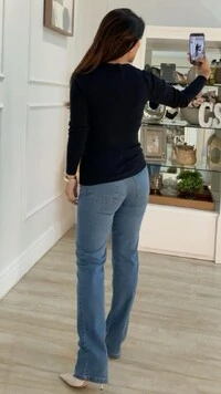 Suéter Tricot Canelado Carol Com Botões De Flor Em Pérola