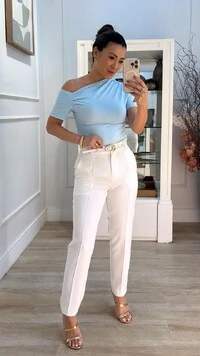 Blusa Malha Layla Ombro Vazado Detalhe Pregas