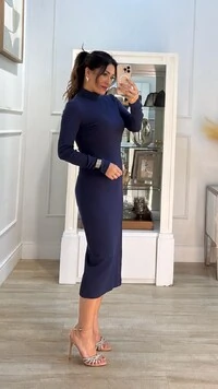 Vestido Midi Ribana Gola Alta Nicole Mangas Longas