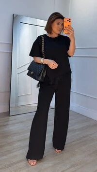 Blusa De Malha Maju Barrado Assimétrico Detalhe Renda