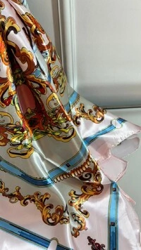 Lenço Acetinado Estampado