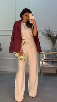 Calça Viscose Clarice Pala Larga E Bolsos Quadrados Frontais