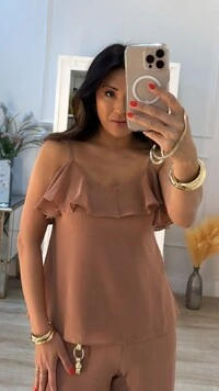 Blusa Regata Crepe Detalhe De Babado Larissa Alças Finas
