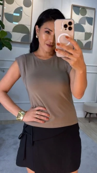 Blusa Regata Malha Anaju Com Detelhe Canelado
