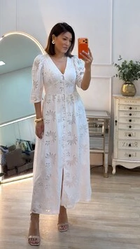 Vestido Midi Laise Bordado Cecilia Mangas 3/4
