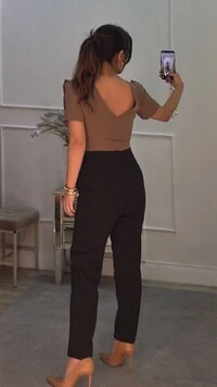 Cropped Alfaiataria Mangas 3/4 Cibele Decote V Posterior